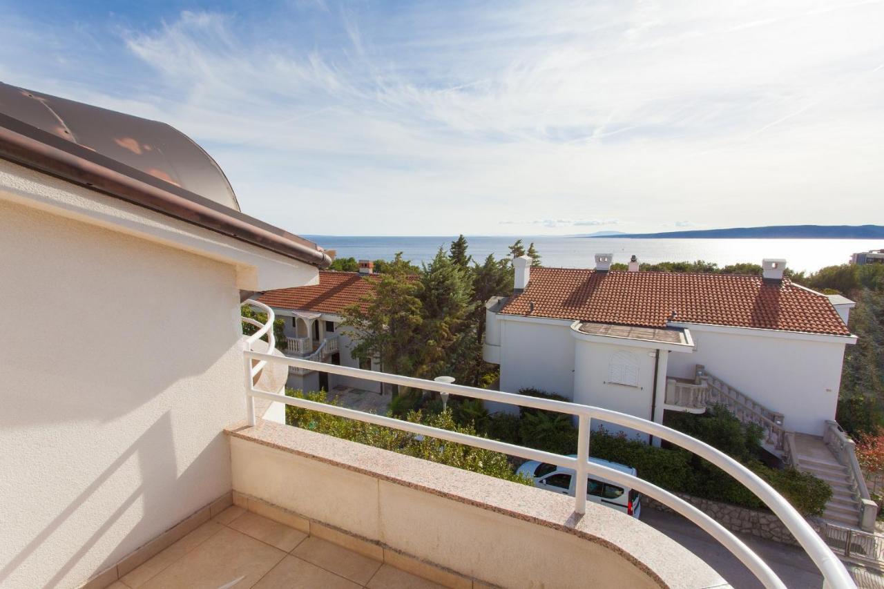 Apartman Vjekoslav คิร์ก ภายนอก รูปภาพ