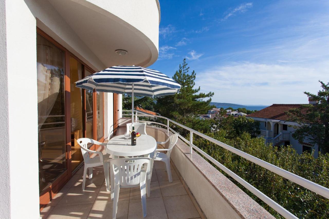 Apartman Vjekoslav คิร์ก ภายนอก รูปภาพ